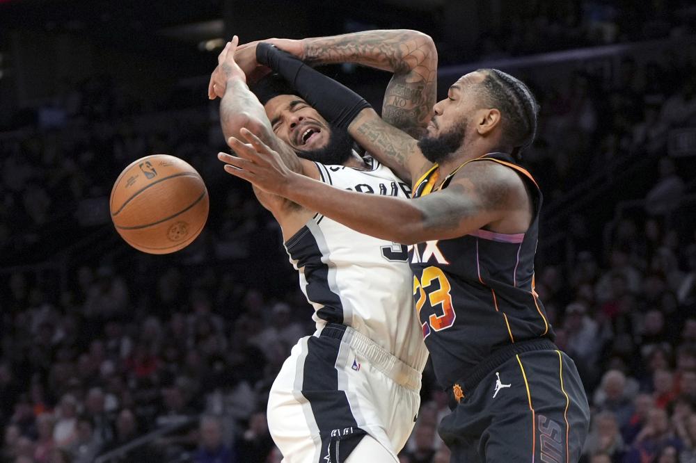 到聚光灯下 到聚光灯下